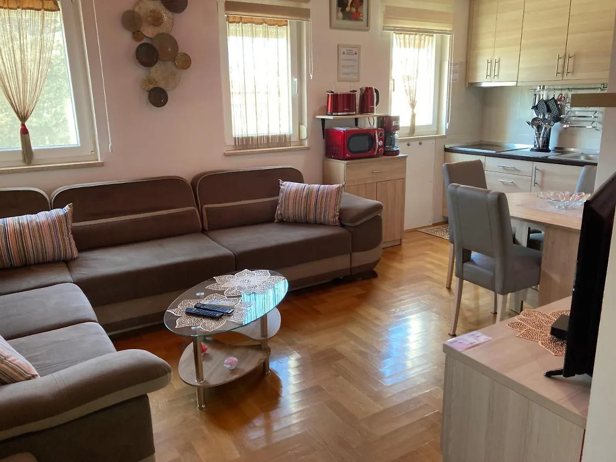 Apartment Capriati With Parking Garage Umago Croazia