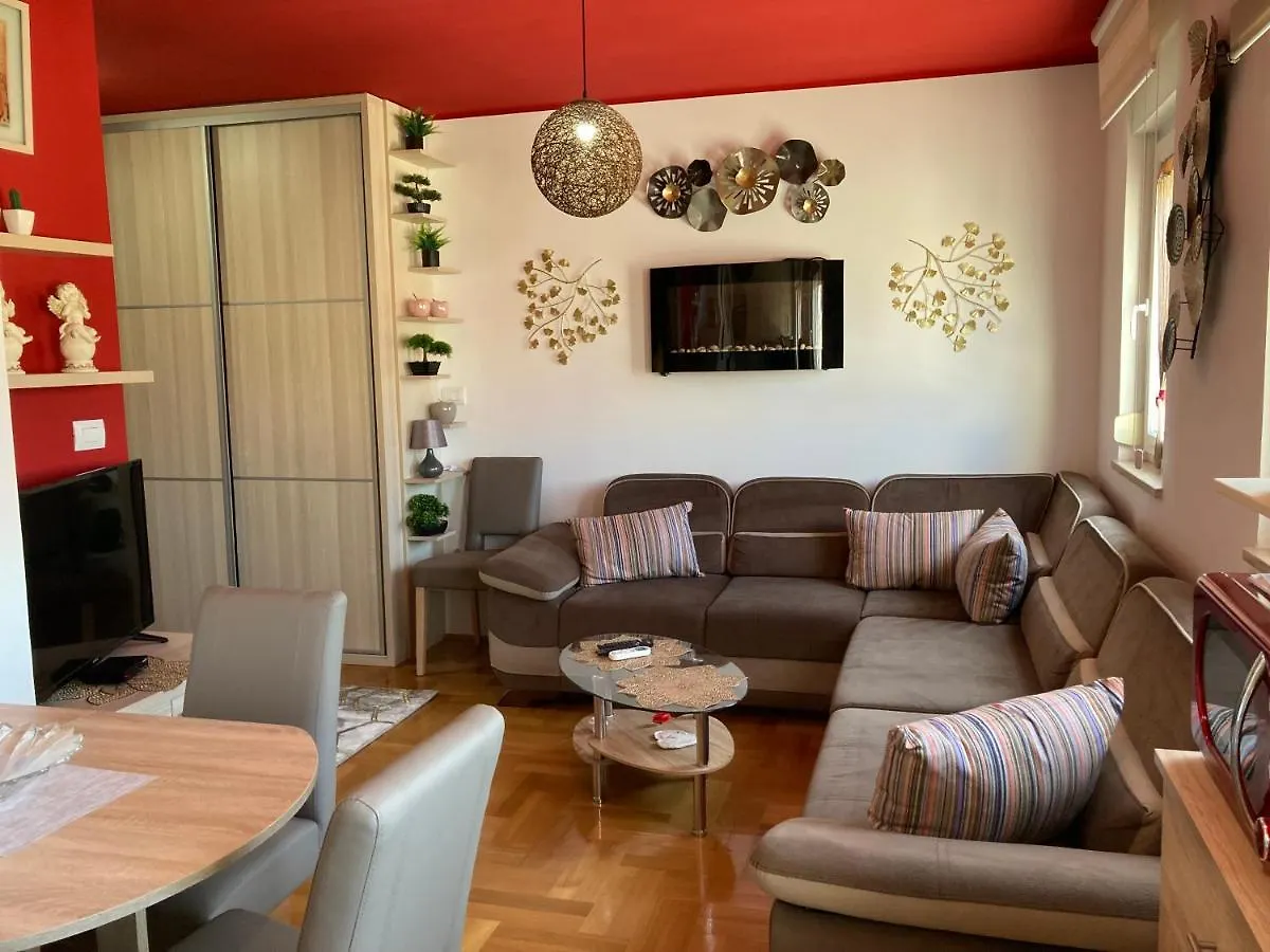 Apartment Capriati With Parking Garage Umago