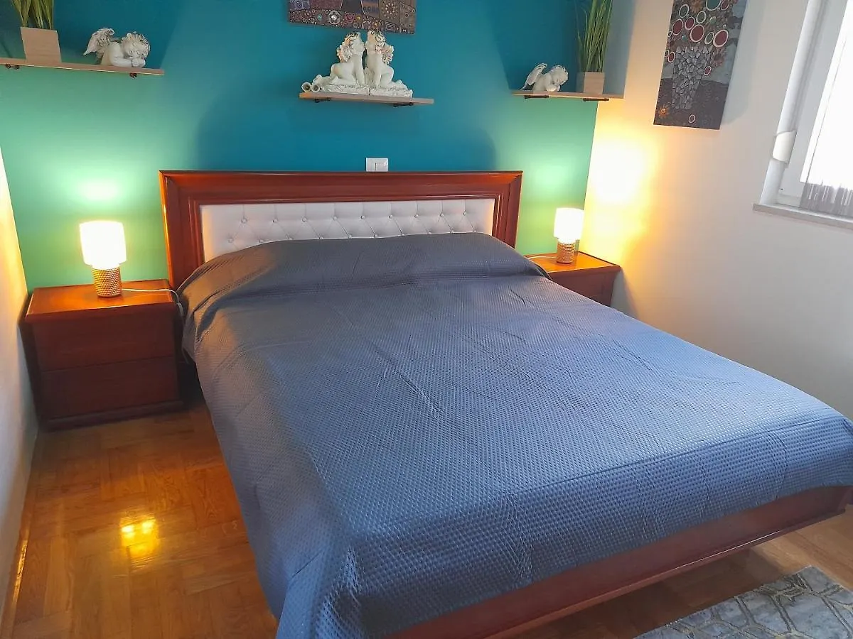Apartment Capriati With Parking Garage Umago